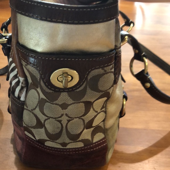 COACH TOTE HANDBAG/PURSE IN PATCHWORK GORGEOUS COLORS BOX & DUST BAG LUXURY🤎 - Picture 12 of 16